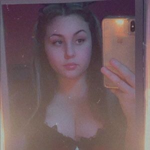 Meet your Posher, Lori